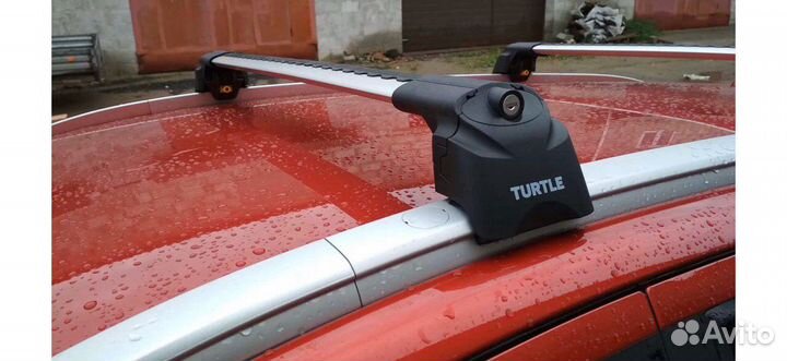 Бесшумный багажник на крышу автомобиля