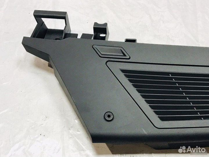 Вентиляционная решетка правая Bmw X3 E83
