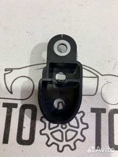 Кронштейн обшивки двери Bmw 745 E65 N62B44 2004