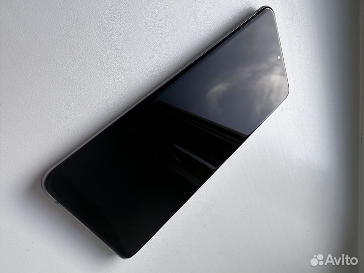 Samsung Galaxy S20+, 8/128 ГБ