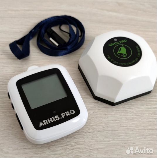 Кнопка вызова персонала помощи и часы пейджер