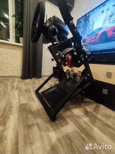 Thrustmaster t300 со стойкой, МКПП и ручником