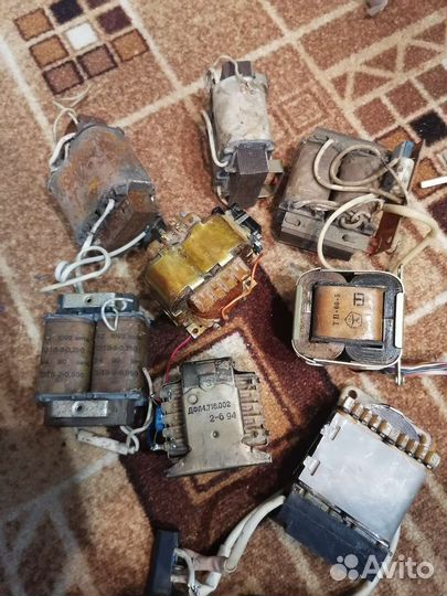 Трансформатор. Микрофон.Запчасти радиолы сириус М