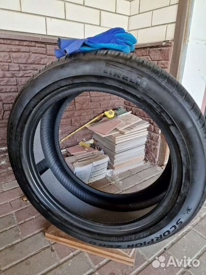 Pirelli Ice Zero 235/50 R20