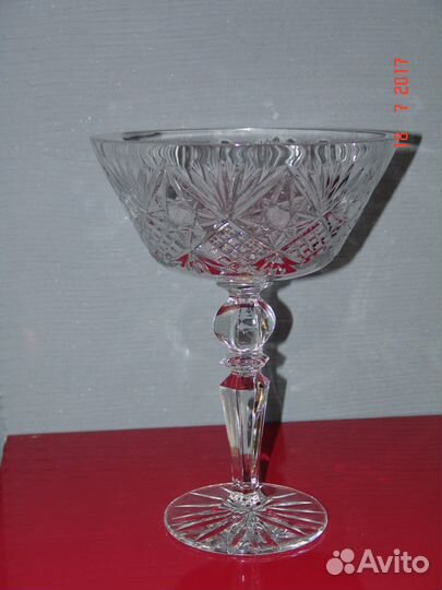 Ваза хрустальная