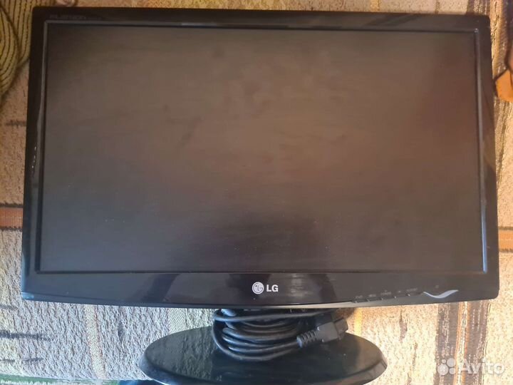 Монитор LG 21.5