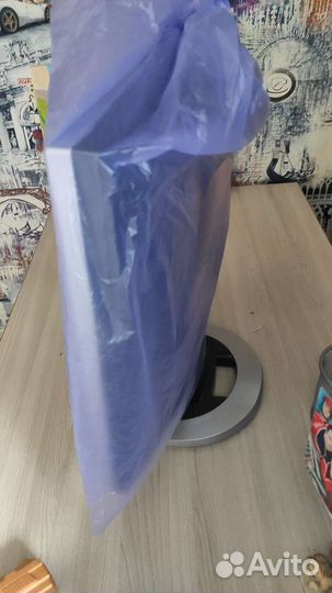 Монитор Samsung