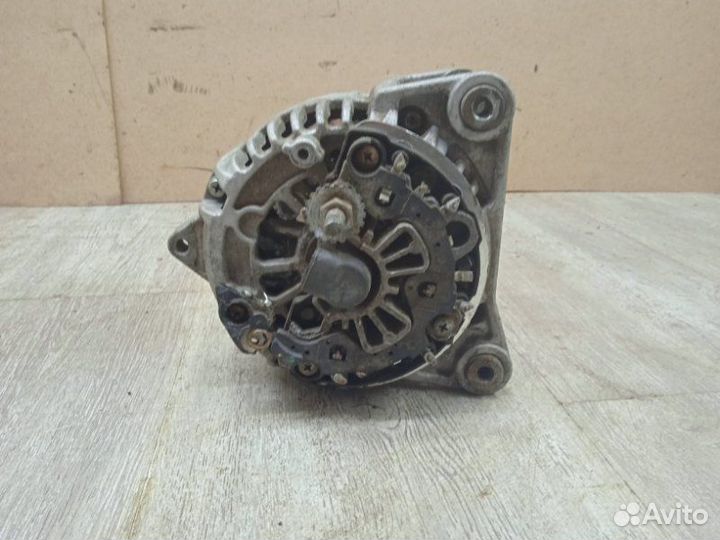 Генератор Renault Logan 1 2012