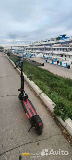 Самокат взрослый электрический Kugo M4 500W