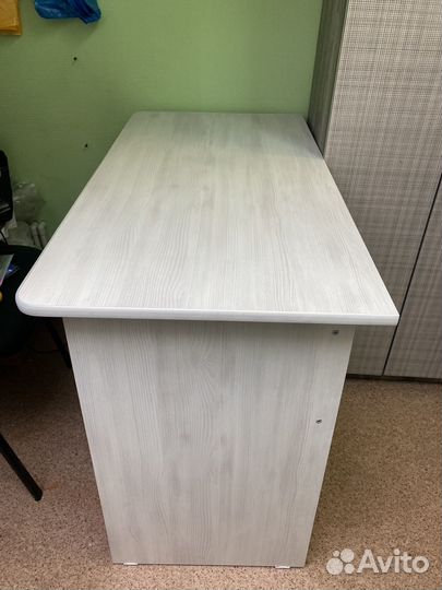 Письменный стол