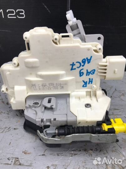 Замок двери задний правый Audi A6 С7 chva 2011