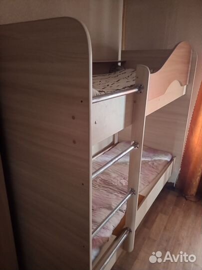 Двухярусная кровать бу