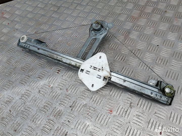 Стеклоподъемник передний правый Renault Logan