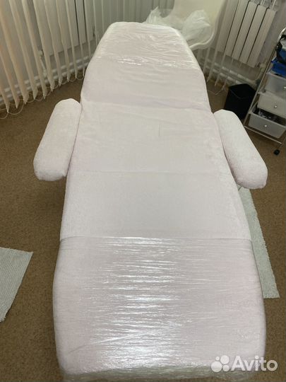 Косметологическое кресло кушетка