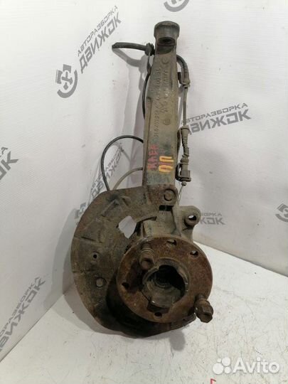 Поворотный кулак передний правый Porsche Cayenne 1