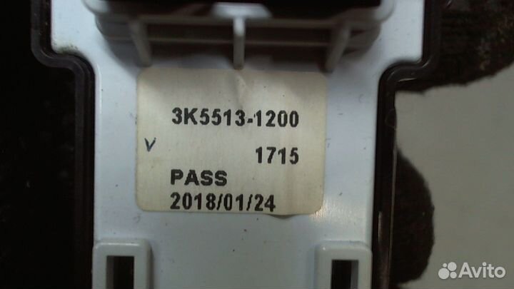 Кнопка стеклоподъемника Hyundai Kona 2017, 2018