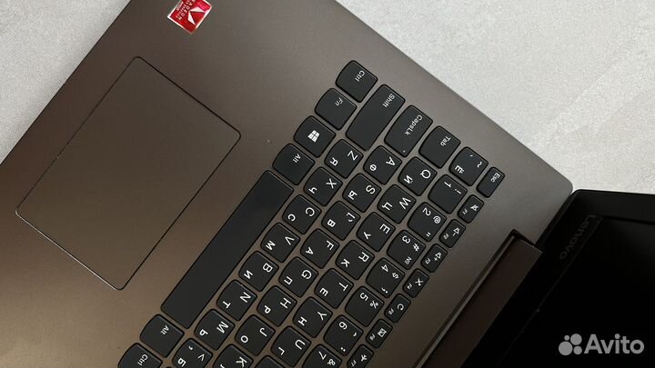 Ноутбук lenovo