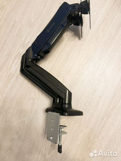 Корнштейн для двух мониторов Onkron g160