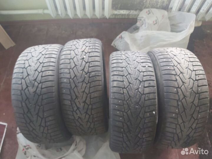 Nokian Tyres Hakkapeliitta 7 235/50 R18 101