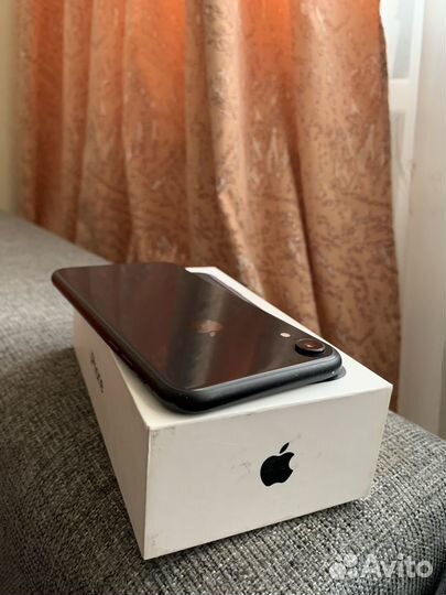 iPhone Xr, 128 ГБ