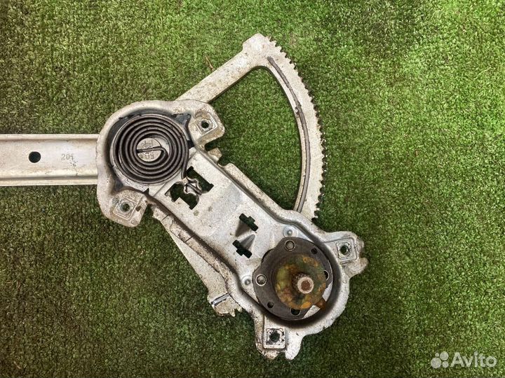 Стеклоподъемный механизм передний левый