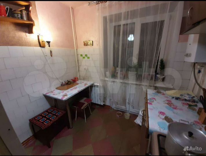 Комната 9 м² в 2-к., 5/5 эт.