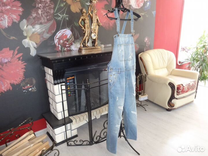 Комбинезон джинсовый