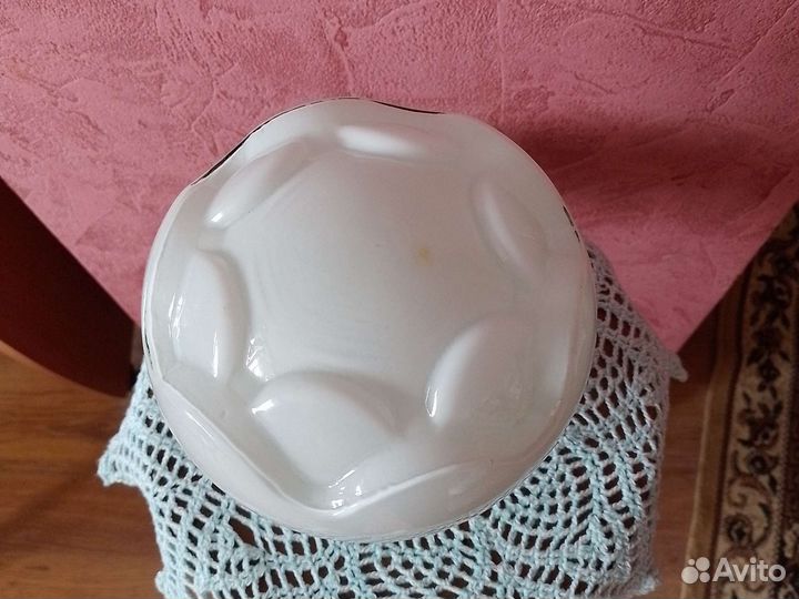 Два плафона без резьбы