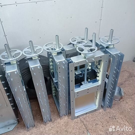 Ножевая задвижка с ручным приводом