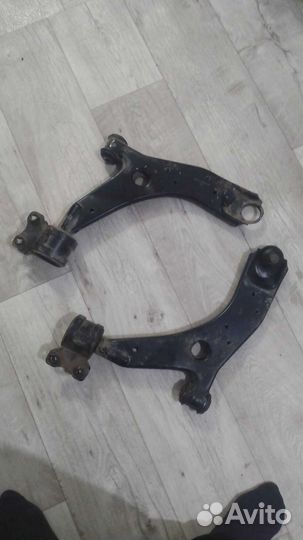 Рычаги передние mazda 3.2 шт