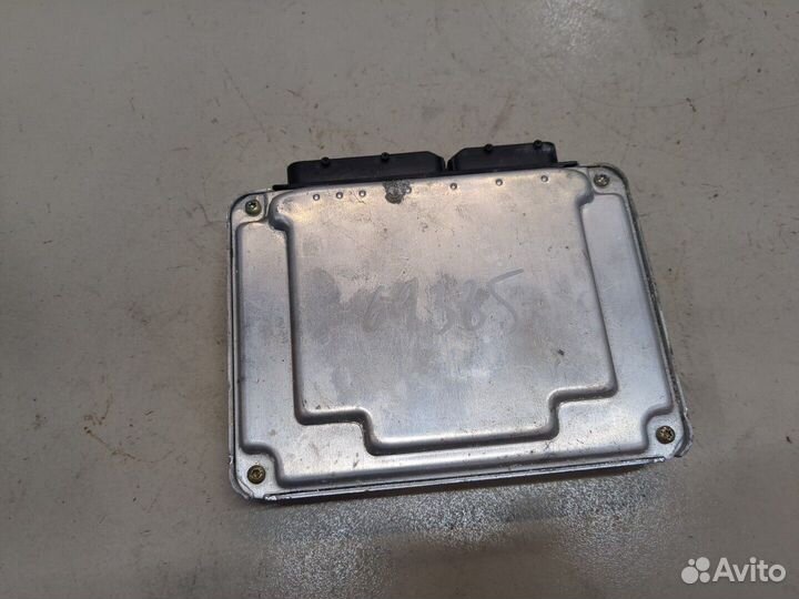 Блок управления двигателем Volkswagen Passat 5, 1999