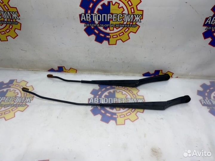 Поводки дворников Volkswagen Polo седан 2013