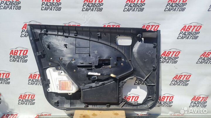 Mitsubishi Outlander 1 обшивка двери передней прав