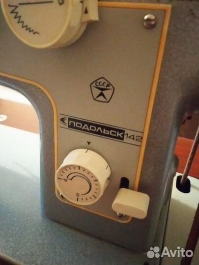 Продам швейную машинку Подольск 142