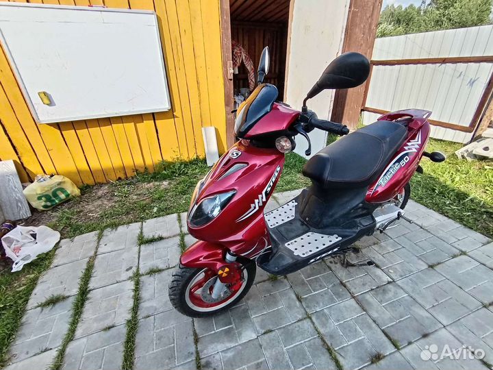 Скутер Stels tactic 50