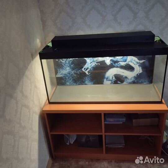 Аквариум с тумбой