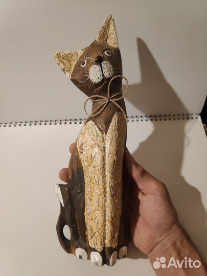 Сувениры статуэтки модели