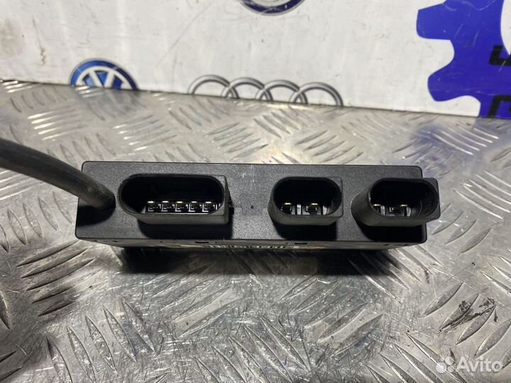 Блок управления вакуумным насосом Mersedes W203