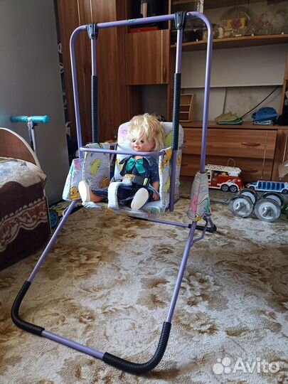Детская качель напольная