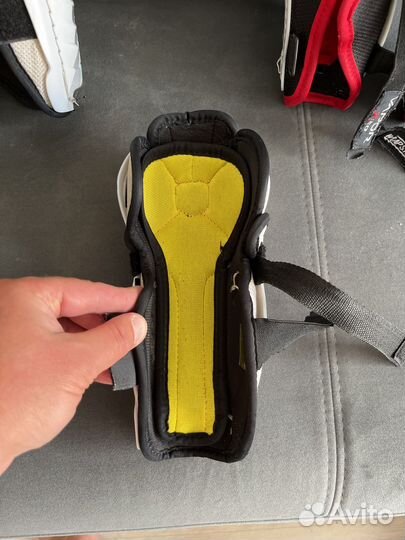 Щитки хоккейные детские