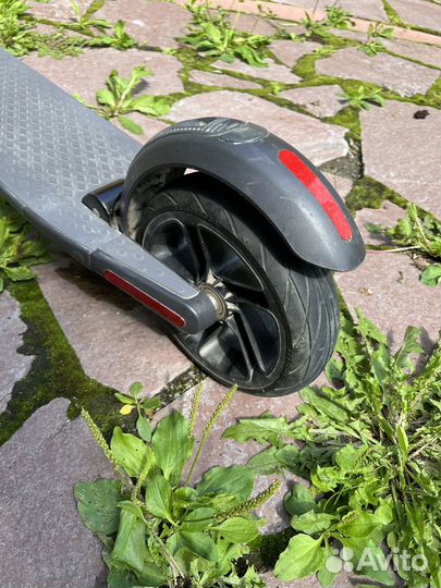 Электросамокат ninebot kickscooter es2