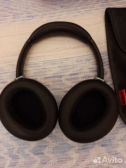 Hi Res беспроводные наушники Sony MDR-10RBT