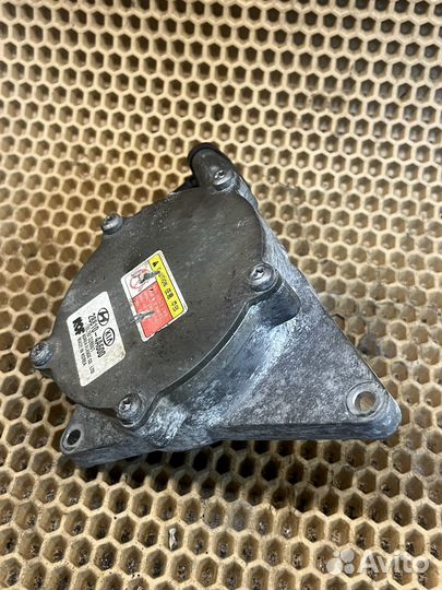 Вакумный насос hyundai h1 2018