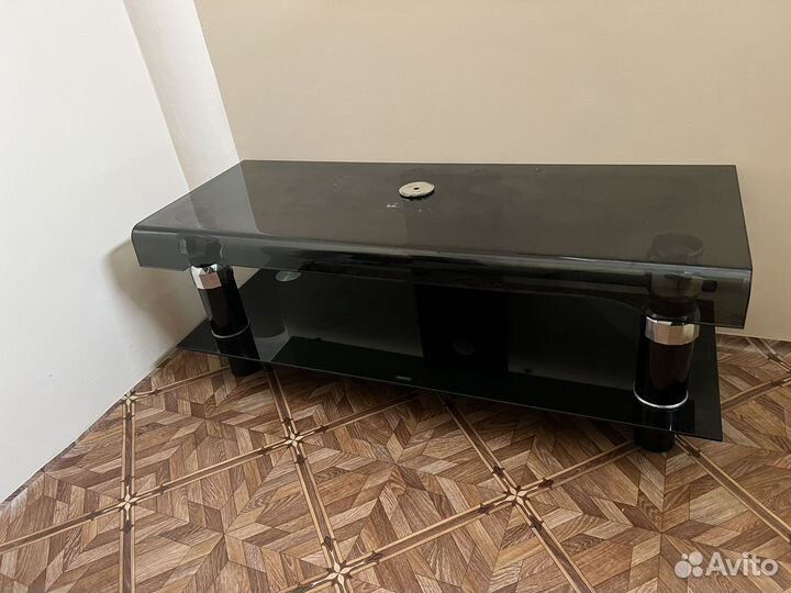 Стеклянная тумба