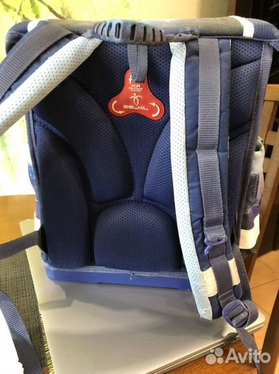 Рюкзак школьный