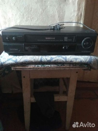 Видеомагнитофон samsung
