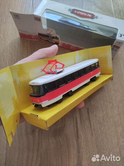 Модели автобусов, микроавтобусов, троллейбусов