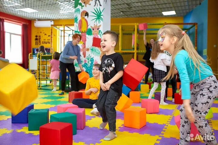 Игровая комната, день рождения