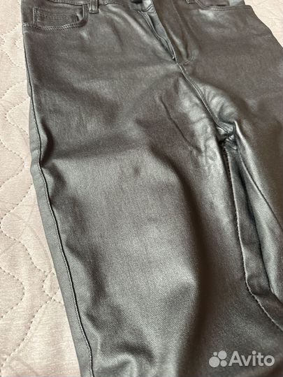 Брюки под кожу