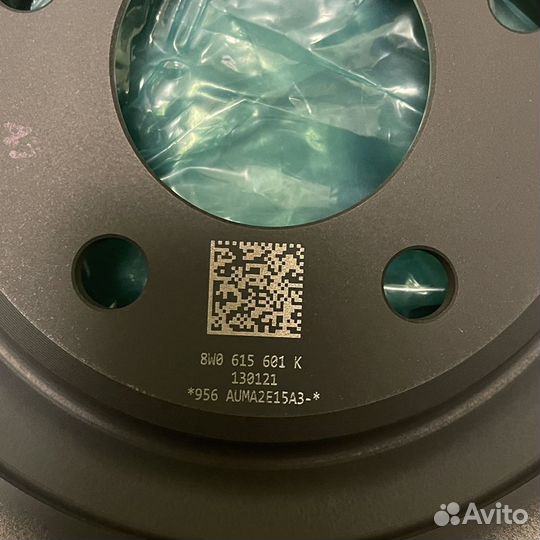 Задние тормозные диски Audi VW - 8W0615601K